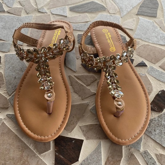 Golden Road Shoes - Rhinestone flat sandals size 8